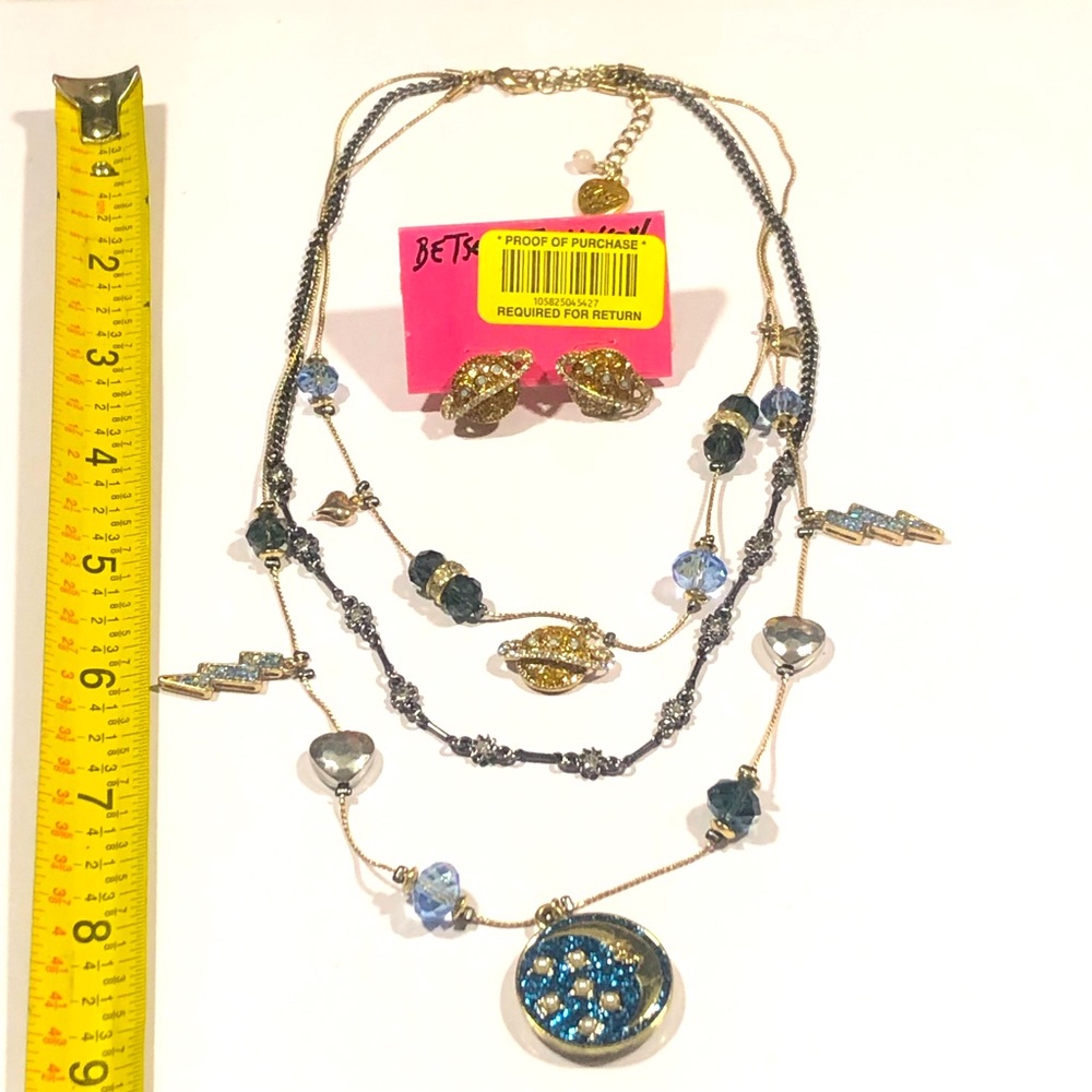 Sold Heavens to Betsey 3 tier statement necklace/nwt earrings ⚡️ 🌚